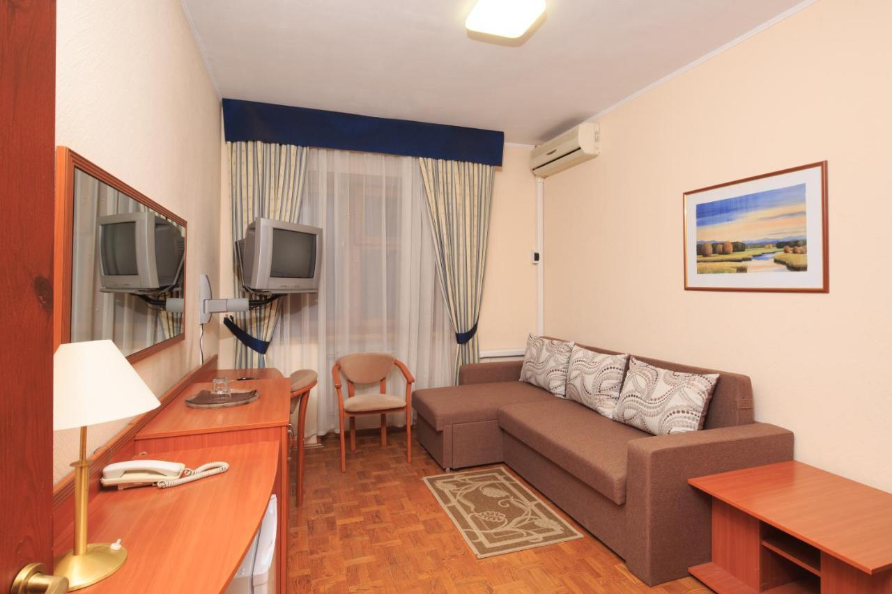 Hotel Zhayvir Kyjev Exteriér fotografie