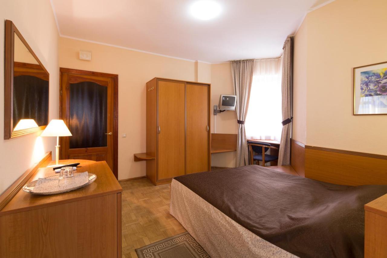 Hotel Zhayvir Kyjev Exteriér fotografie